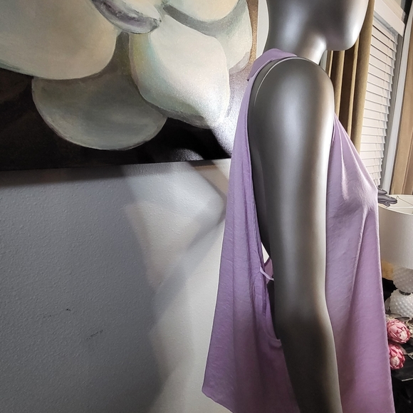 Express Blouse - Picture 2 of 7